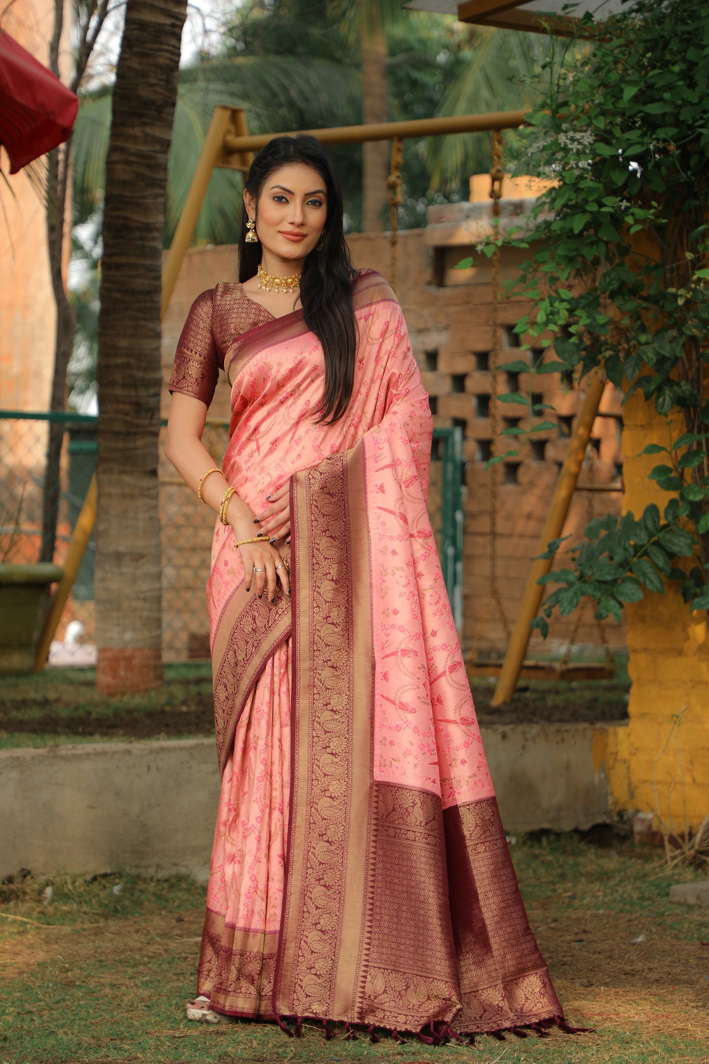 Glossy Kanjivaram Pink Color Soft Silk Saree