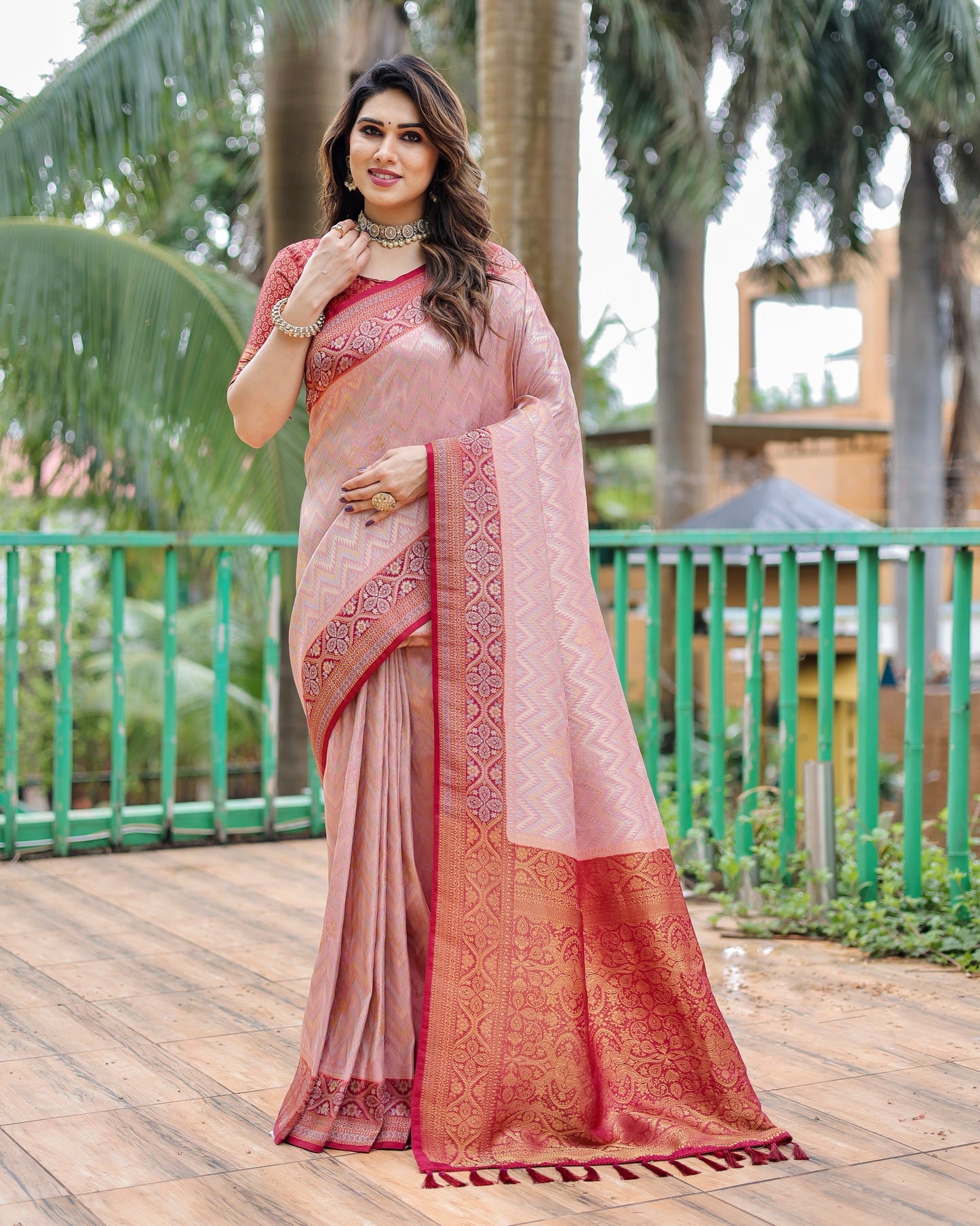 Imposing Kanjivaram Leheriya Pink Color Silk Saree