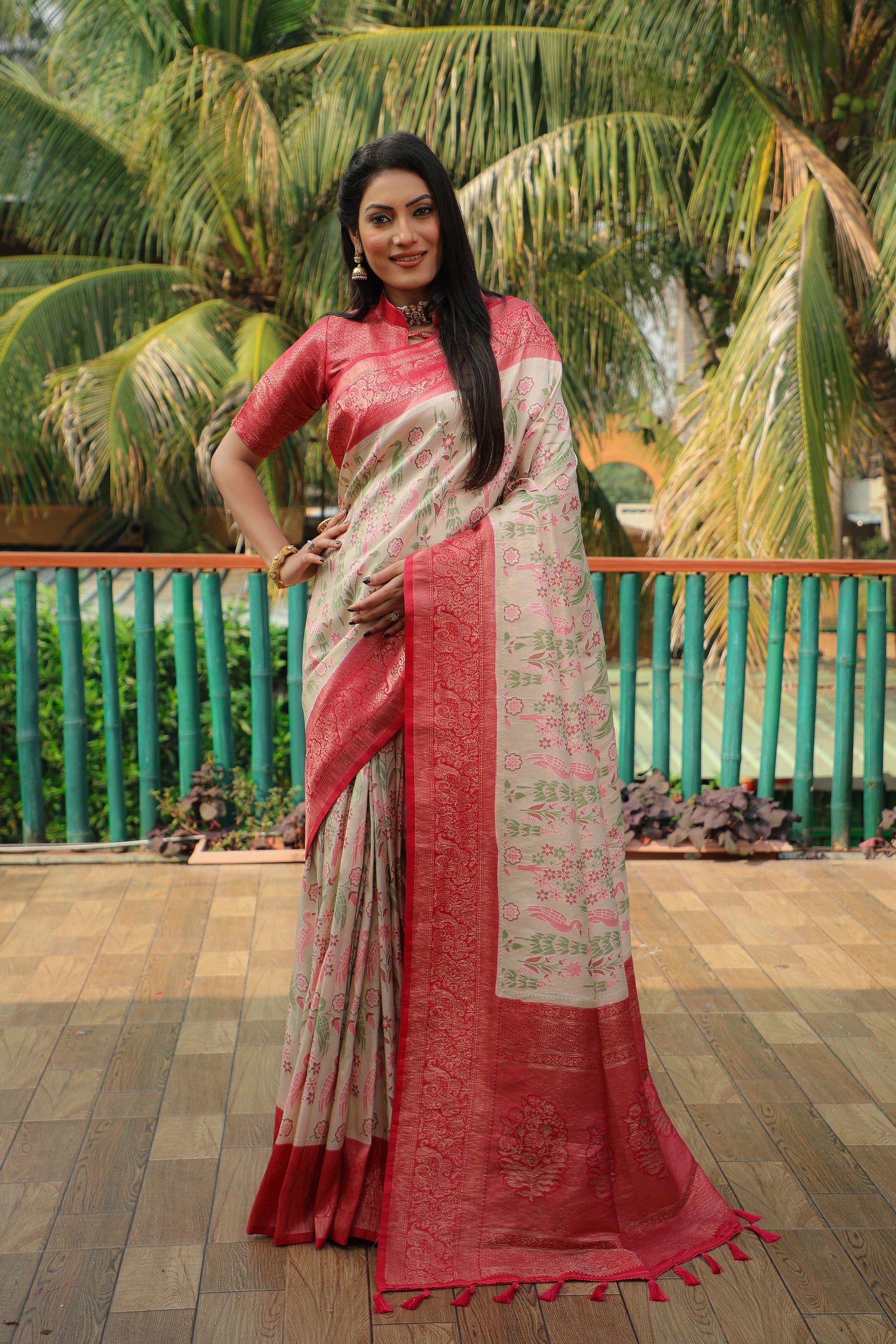 Classic Kanjivaram Soft Silk Pink Color Wedding Wear Saree