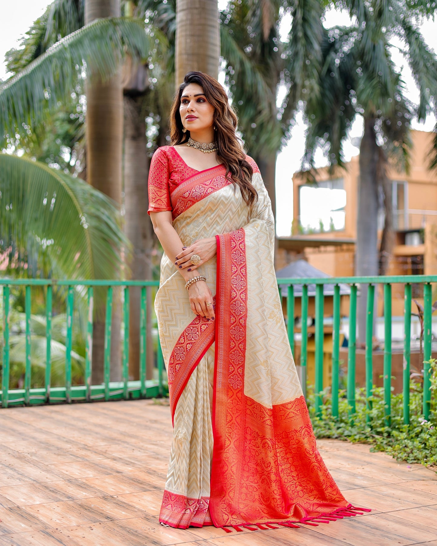 Imposing Kanjivaram Leheriya Cream Color Silk Saree