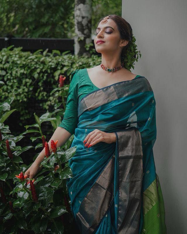 Classic Jacquard Silk Rama Color Saree