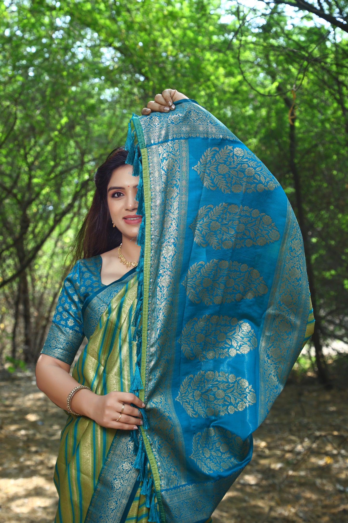 Designer Jaquard Soft Satin Blue Silk Saree