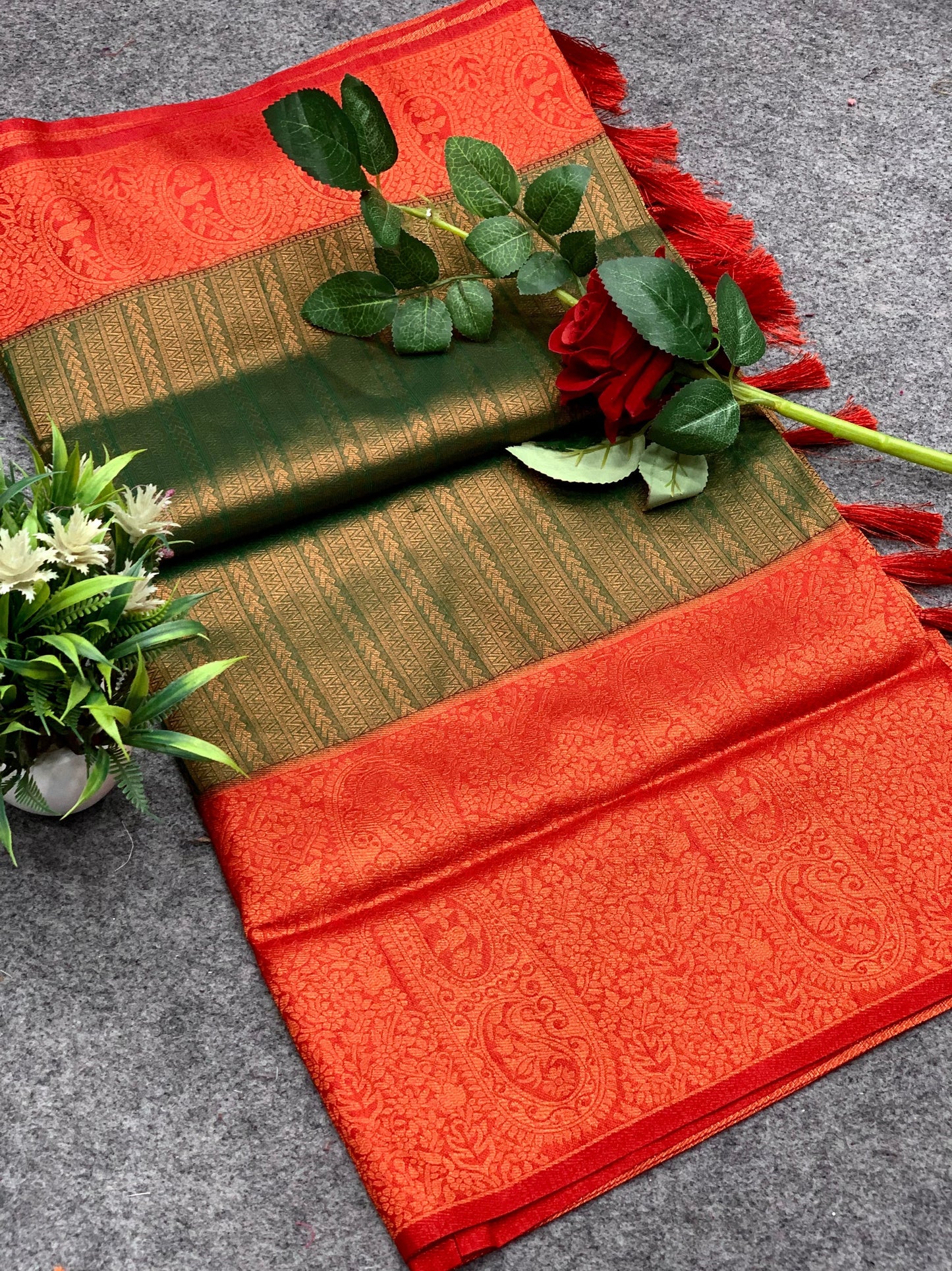 Elegant Banarasi Green Color Soft Silk sarees