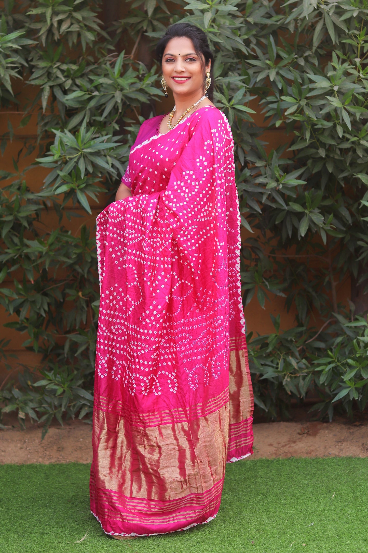 Glorious Bandhej Pink Color Silk Saree