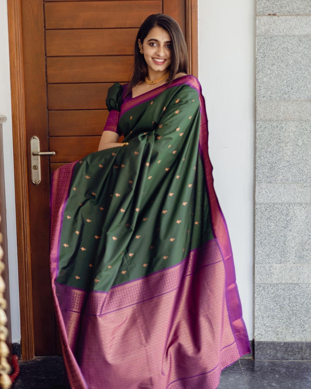 Marriage Special Jacquard Green Color Silk Saree