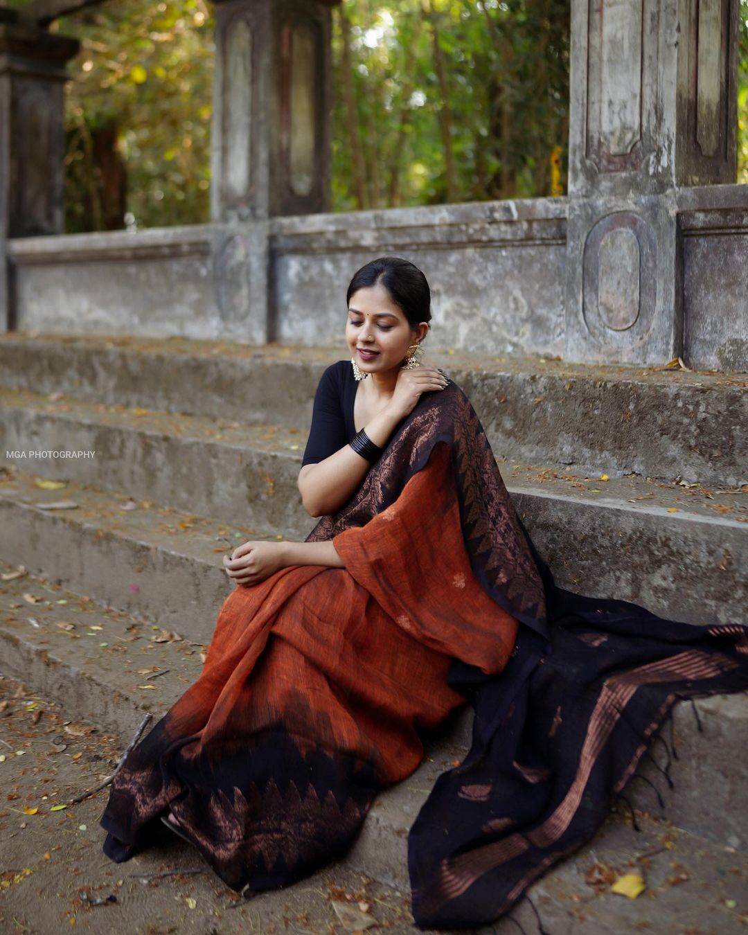 Flattering Jacquard Brown Color Silk Saree