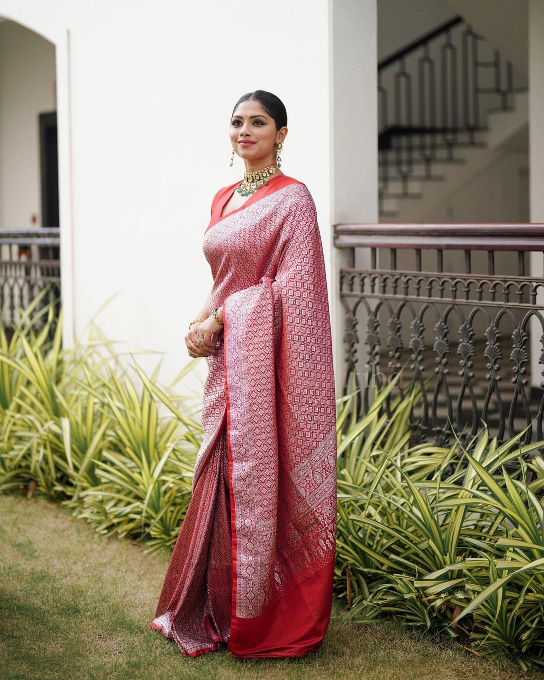 Engagement Wear Jacquard Red Color Silk Saree