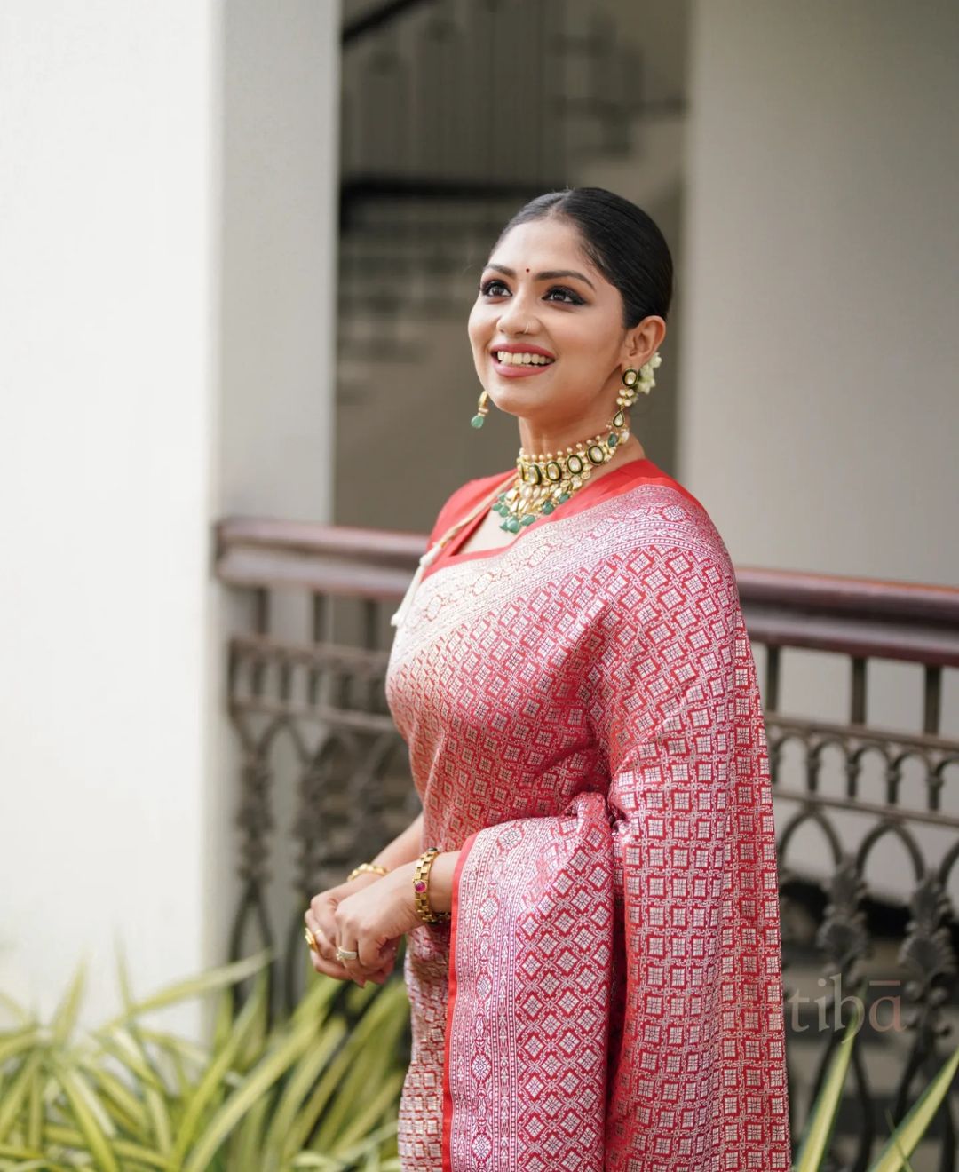 Engagement Wear Jacquard Red Color Silk Saree