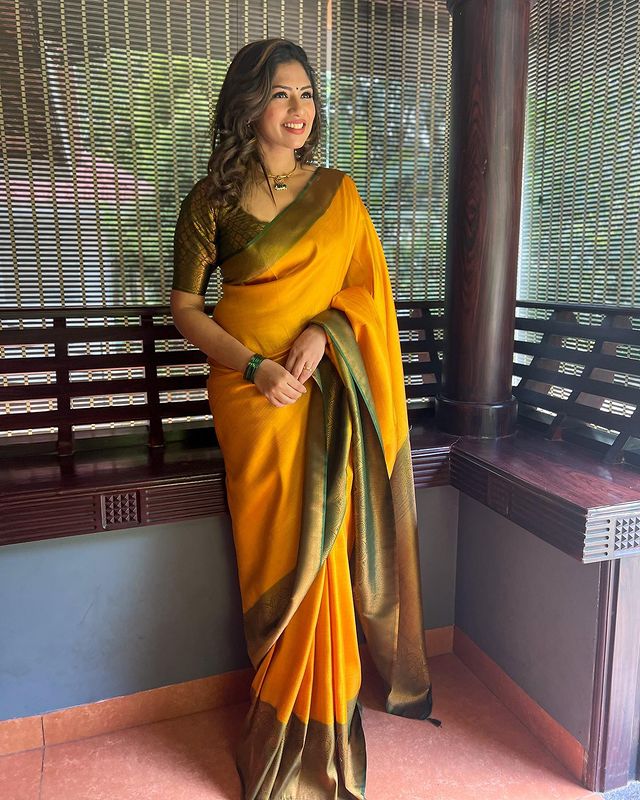 Awesome Zari Weaving Yellow Color Silk Saree