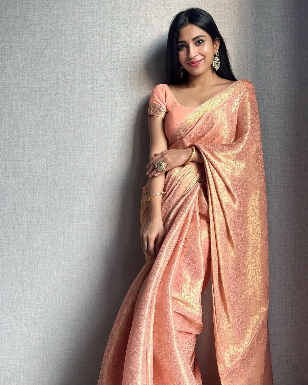 Flattering  Jacquard Peach Color Silk Saree