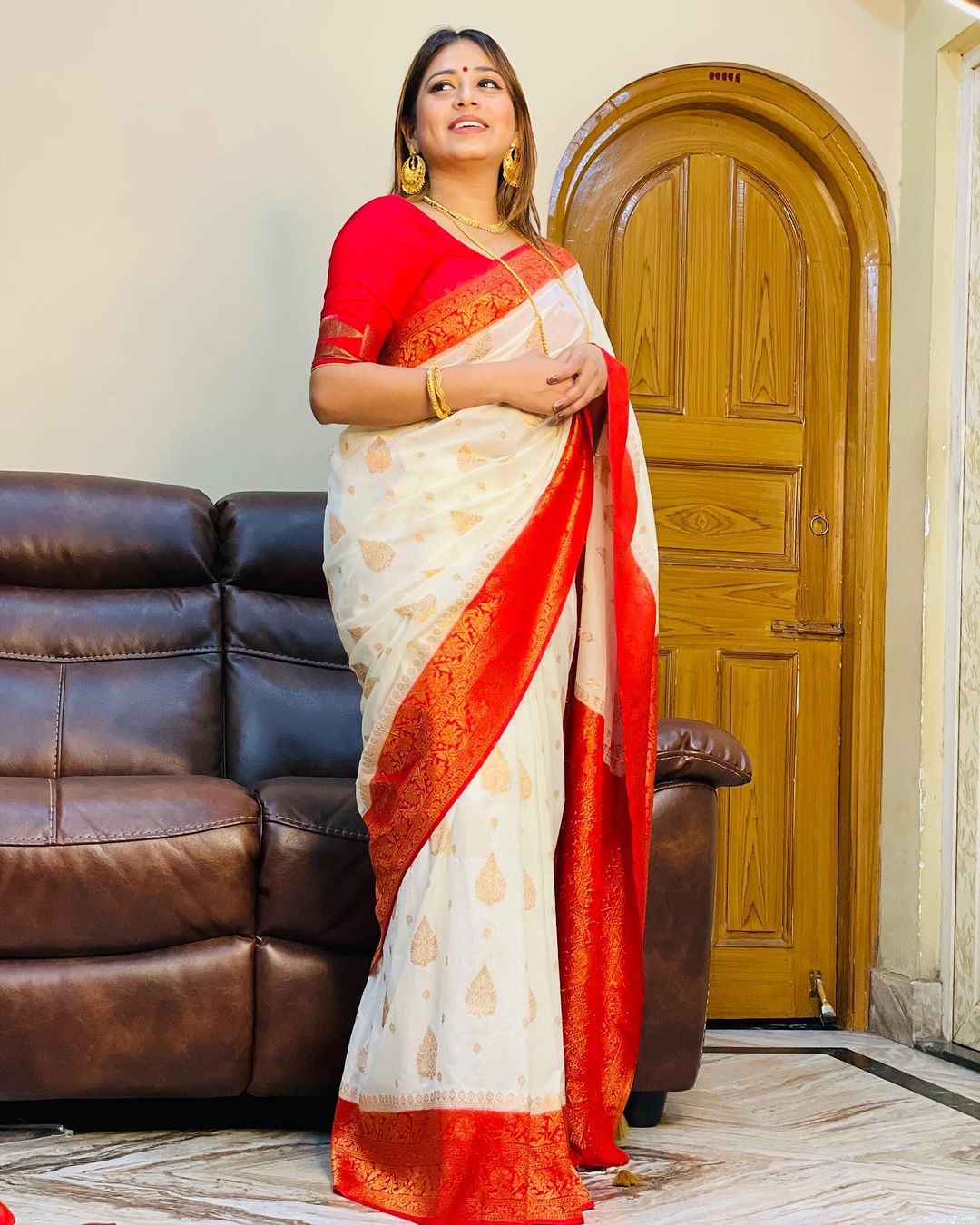 Glossy White Color Jacquard Work Silk Saree