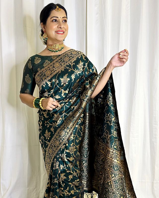 Demanding Green Color Jacquard Silk Saree