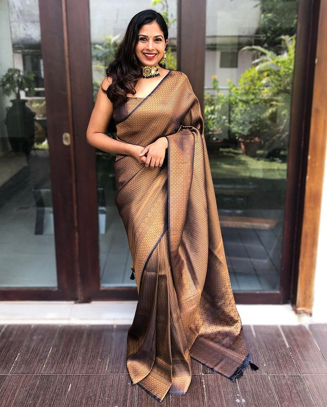 Fashionable Black Color Jacquard Silk Saree