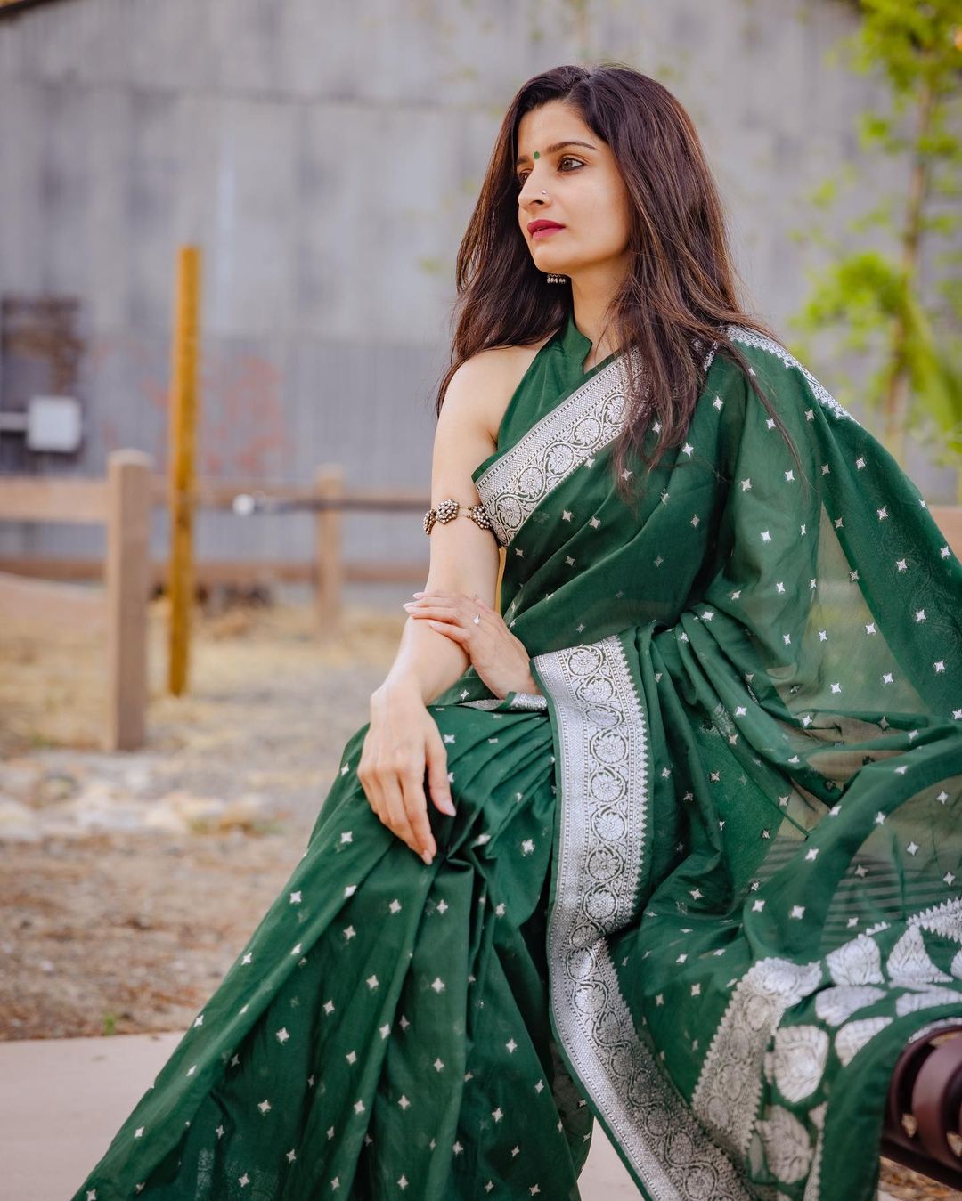 Exotic Jaquard Green  Color Silk Saree