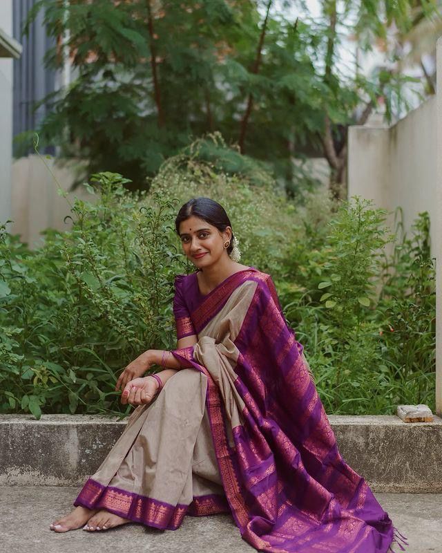 Reception Wear Zari Weaving Grey Color Silk Saree