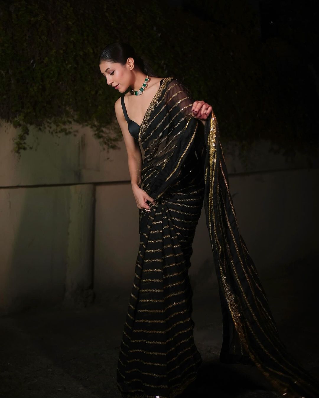 Elegant Bollywood Black Color Sequence Saree