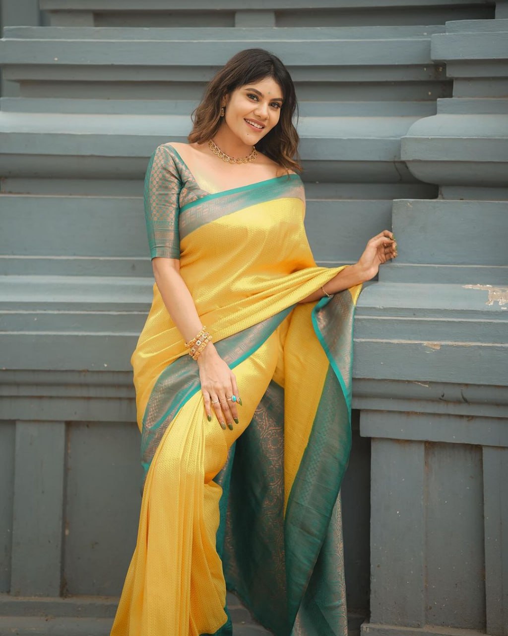 Captivating Banarsi Silk Yellow Color Saree