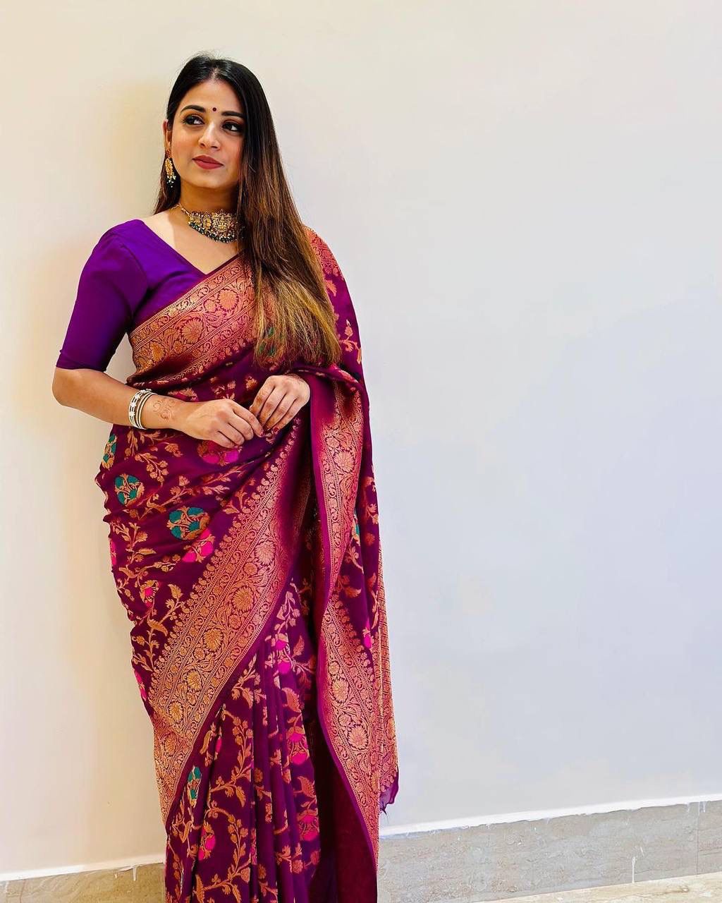 Flattering  Jacquard Purple Color Silk Saree