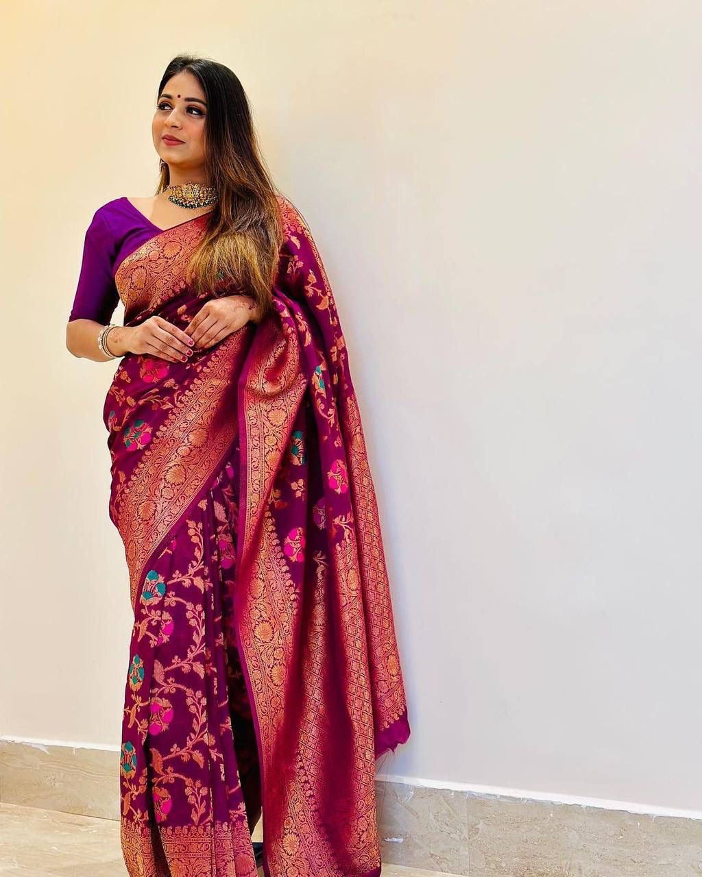 Flattering  Jacquard Purple Color Silk Saree