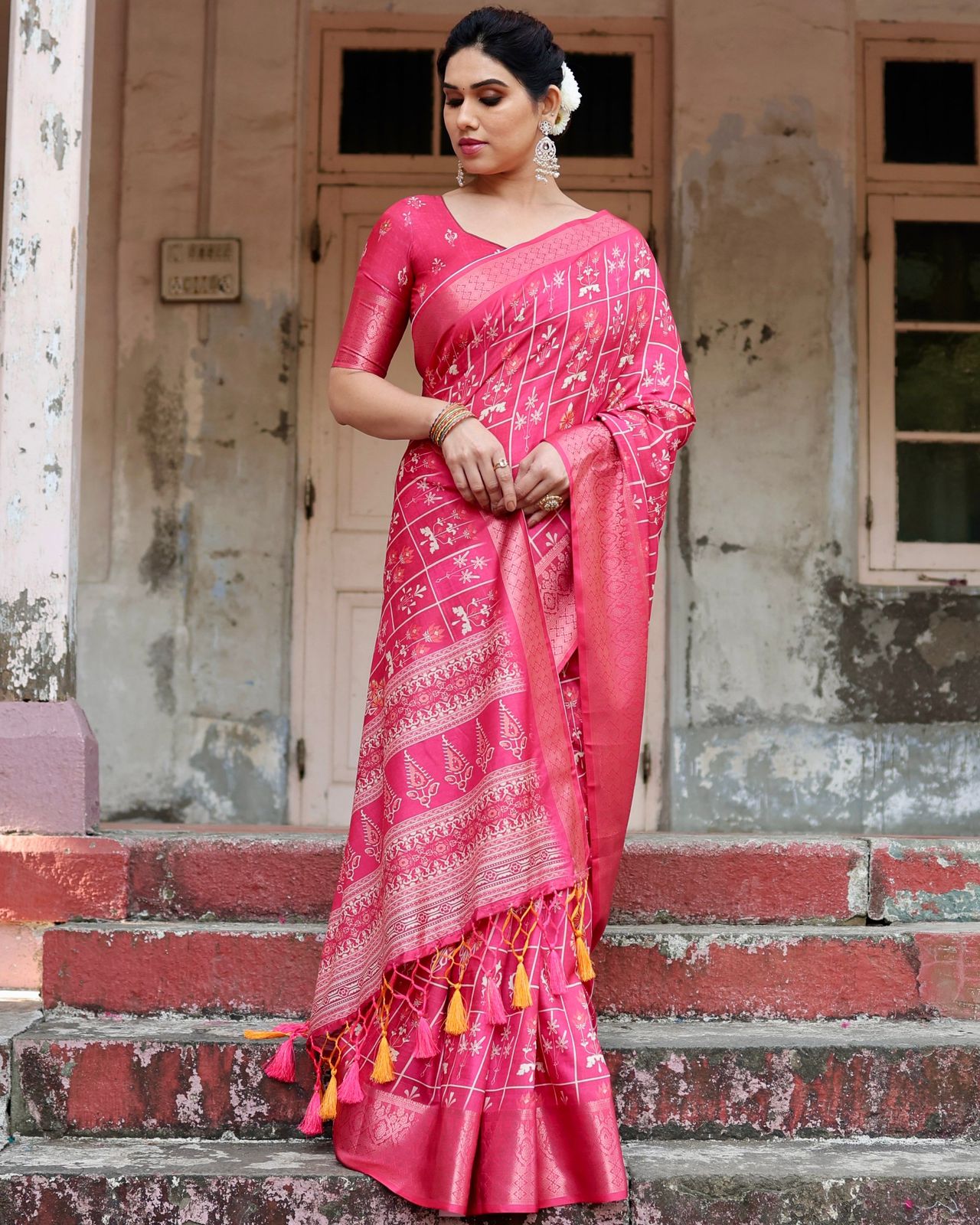 Graceful Pure Silk Jacquard Pink Color Saree