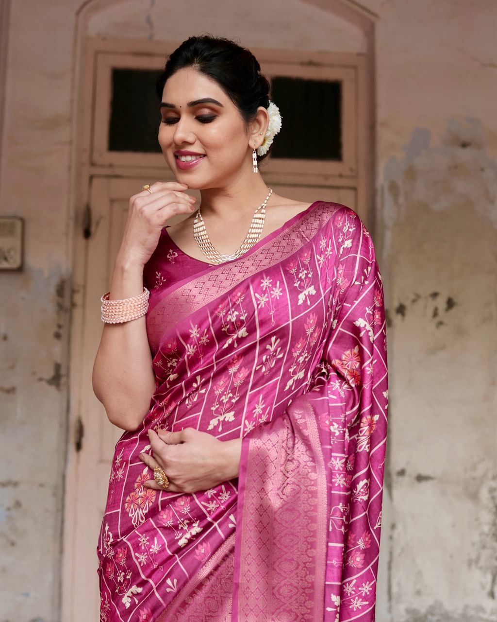 Graceful Pure Silk Jacquard Rani Color Saree