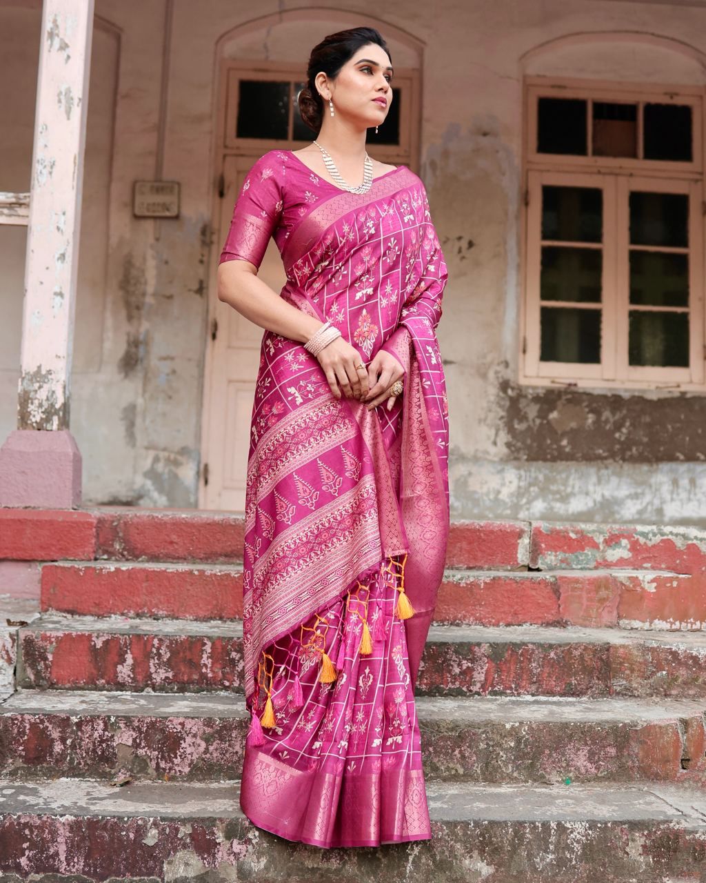 Graceful Pure Silk Jacquard Rani Color Saree