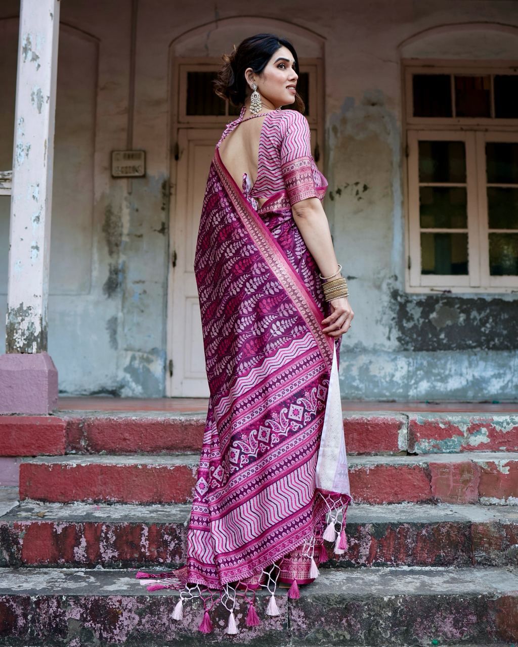 Classic Pure Jacquard Silk Pink Color Saree