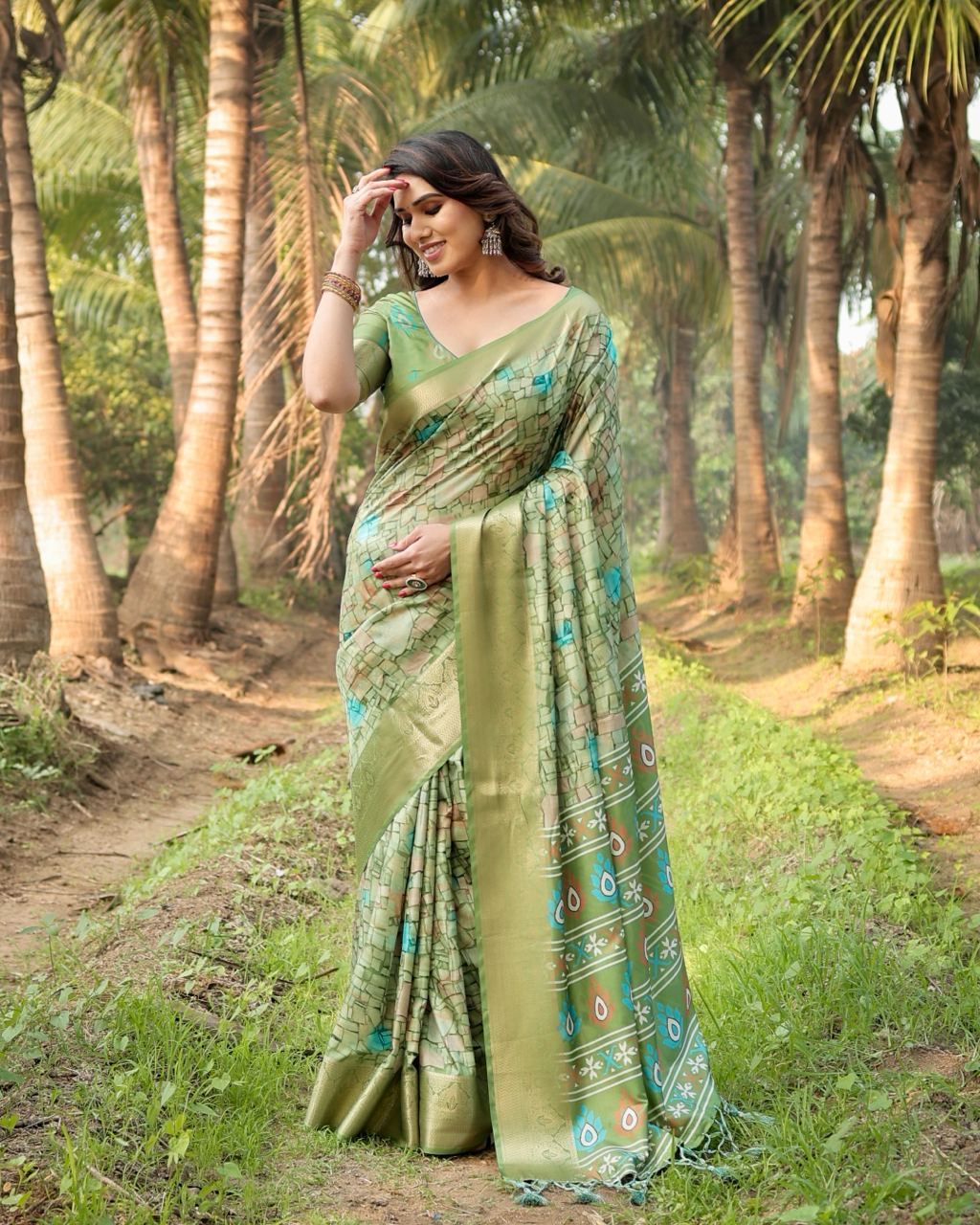 Luxuriant Printed Silk Perrot Color Saree