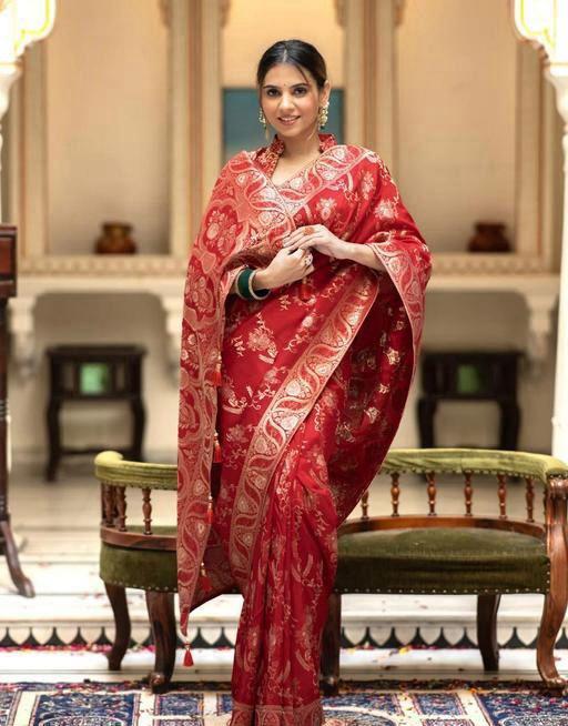 Peaceful Red Color Lichi Silk Saree