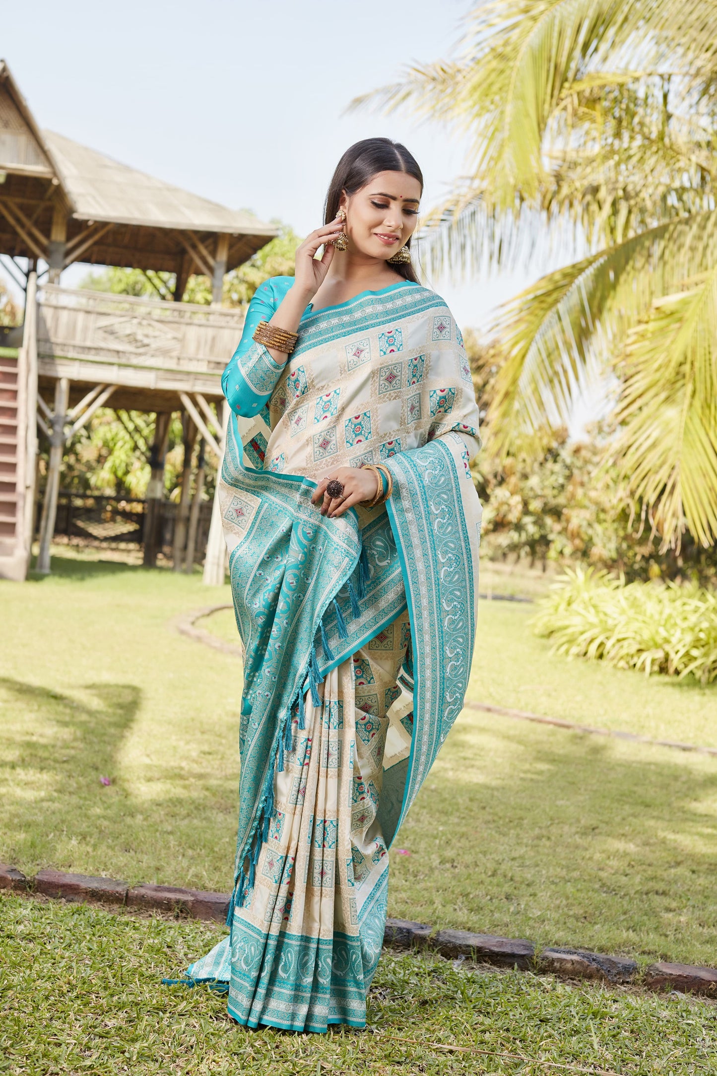 Glossy Kanjivaram Silk Sky Blue Color Saree