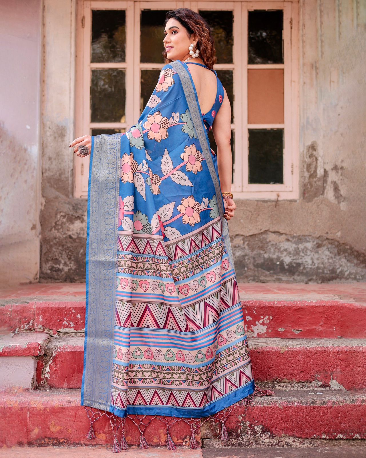 Fashionable Royal Blue Color Printed Silk Saree