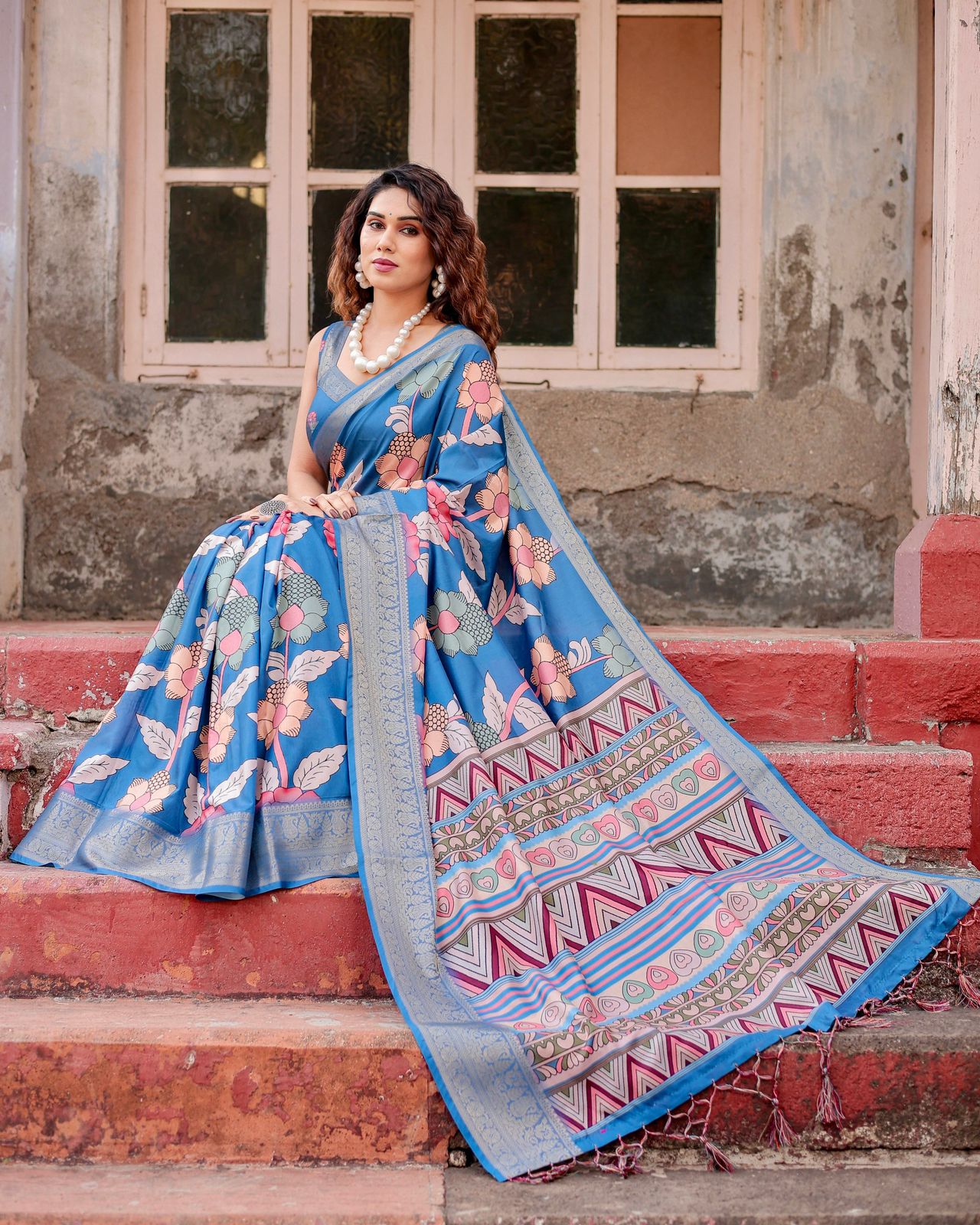 Fashionable Royal Blue Color Printed Silk Saree