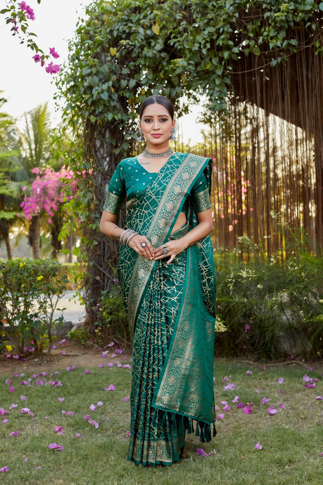 Glimmering Green Color Kanjivaram Silk Saree