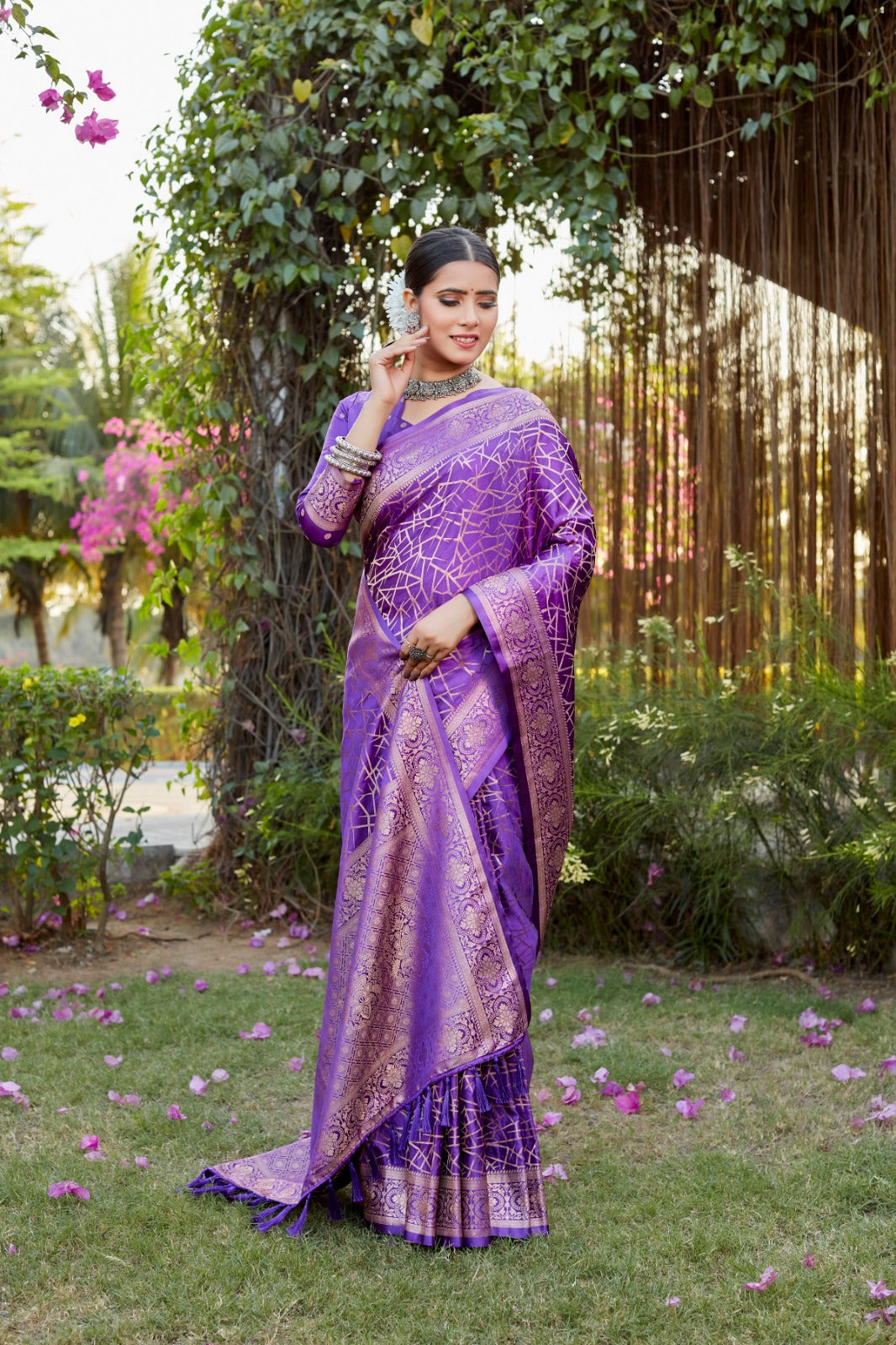 Glimmering Wine Color Kanjivaram Silk Saree