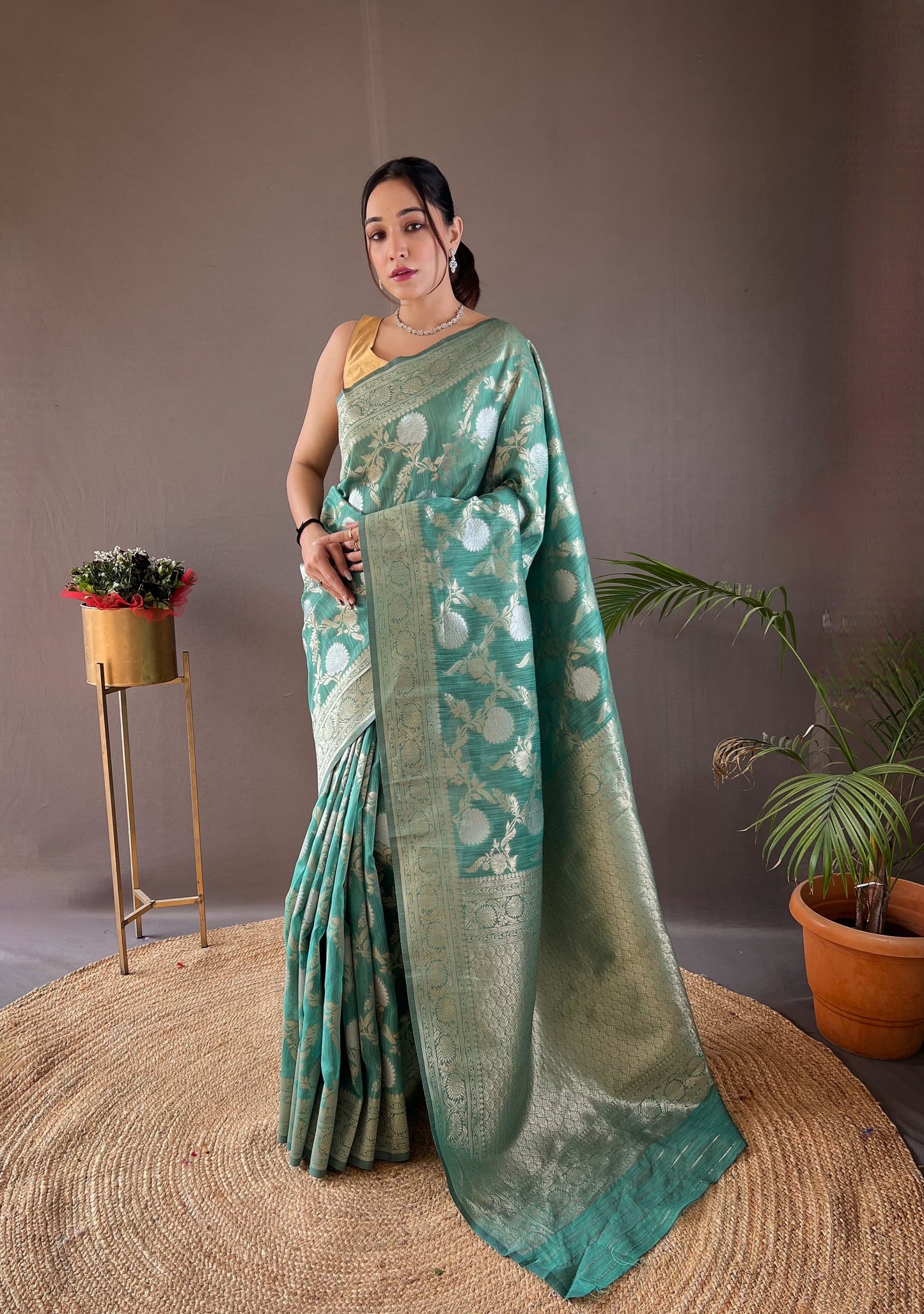 Demanding Cotton Rama Color Saree