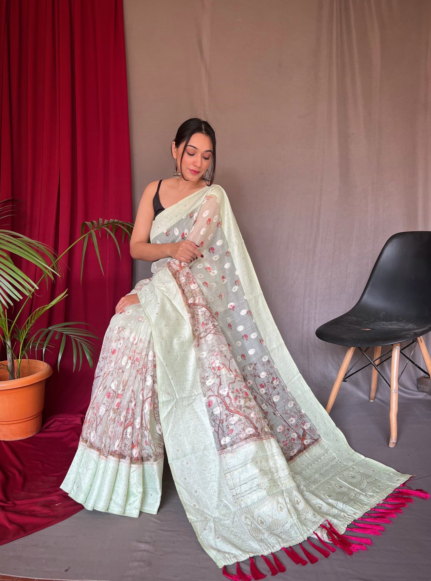 Eyes Catching Cotton linen Off White Color Saree