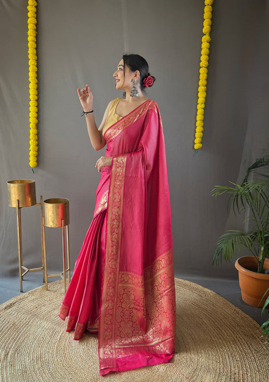 Fashionable Jaquard Pink Color Silk Saree