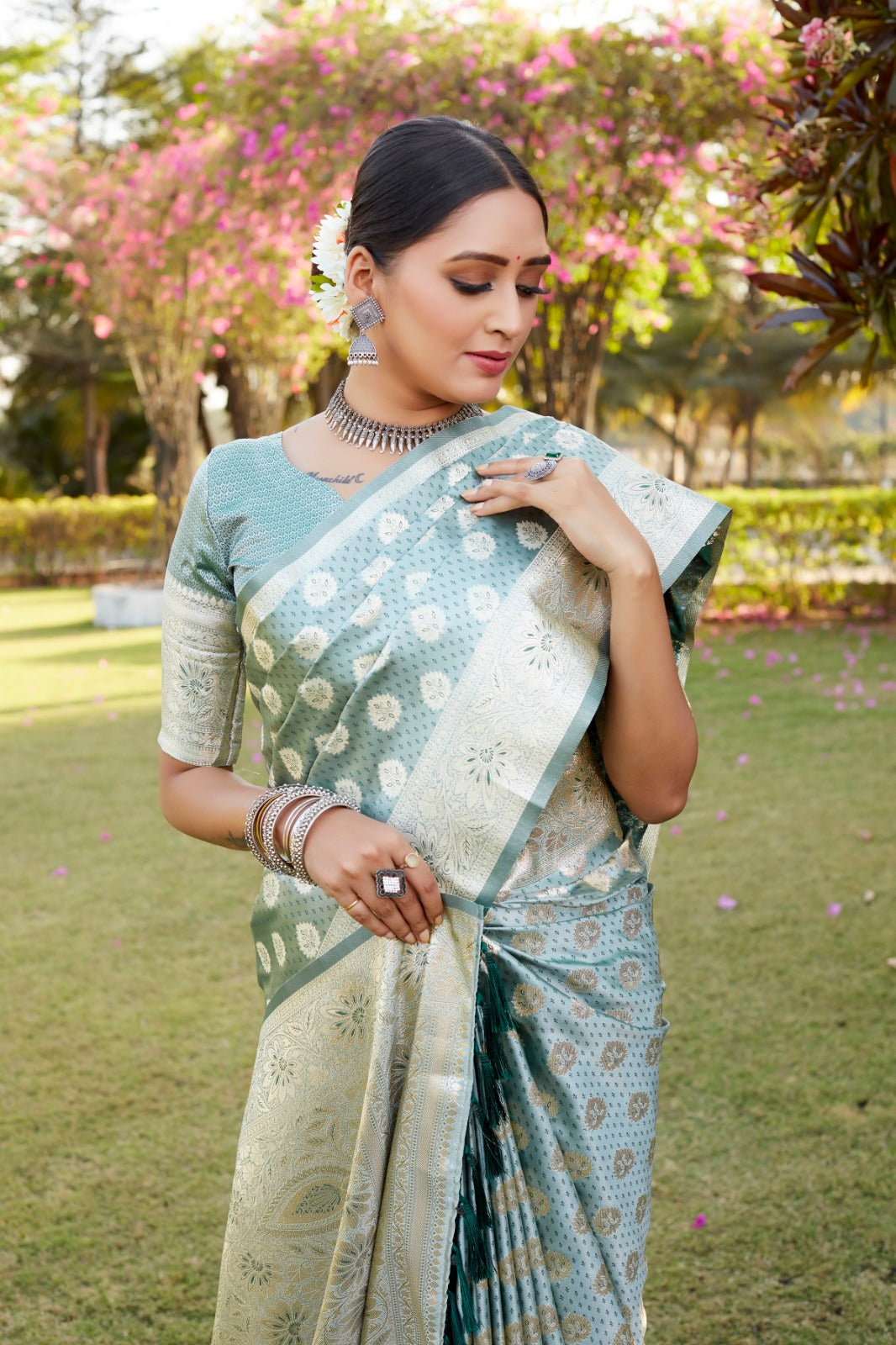 Imposing Kanjivaram Silk Aqua Green Color Saree