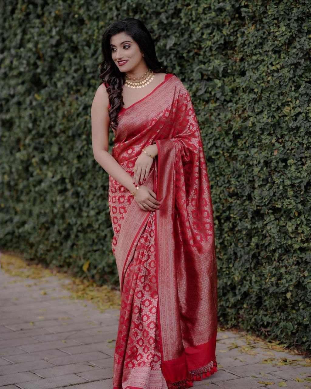 Glorious Jaquard Red Color Silk Saree