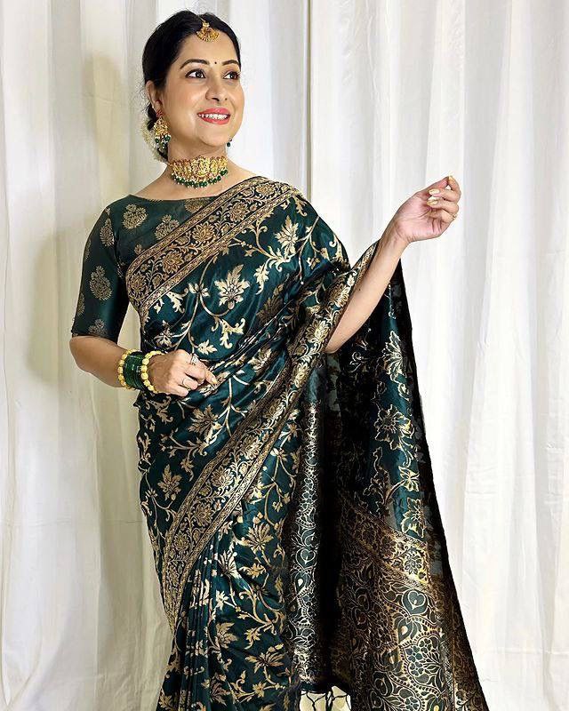 Luxuriant Jaquard Green Color Silk Saree