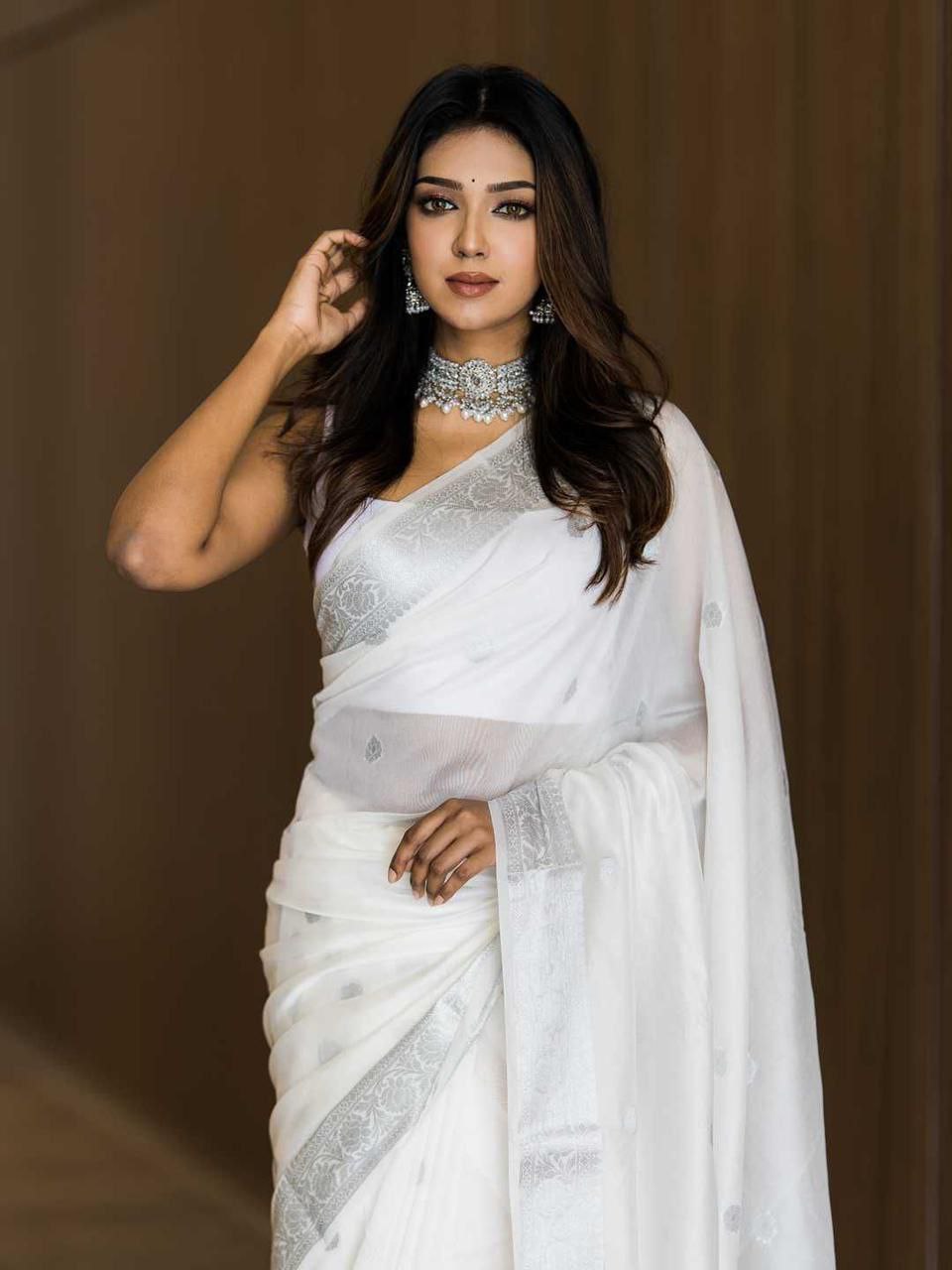 Trendy Jaquard White Color Silk Saree