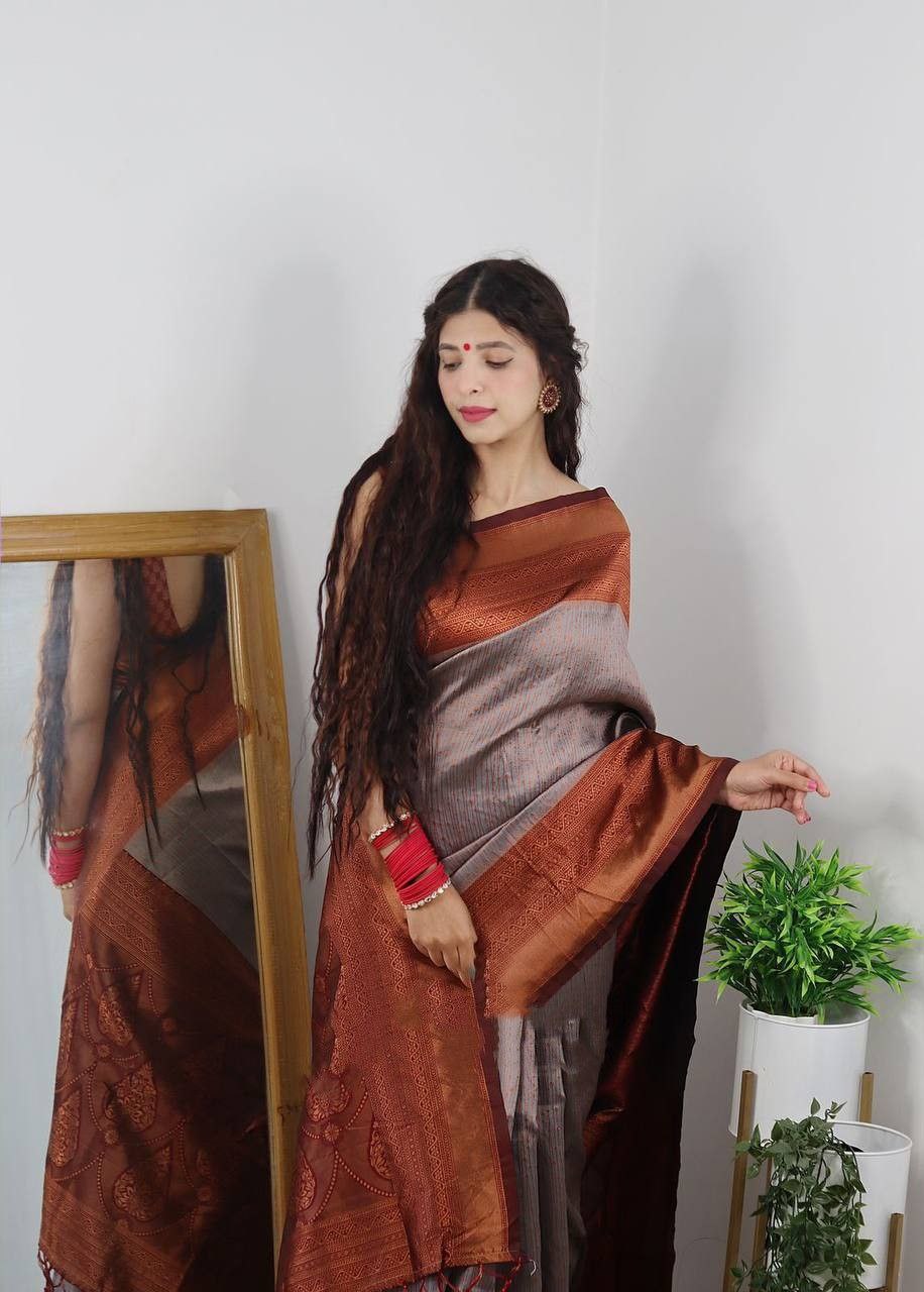 Exotic Jaquard Grey Color Silk Saree