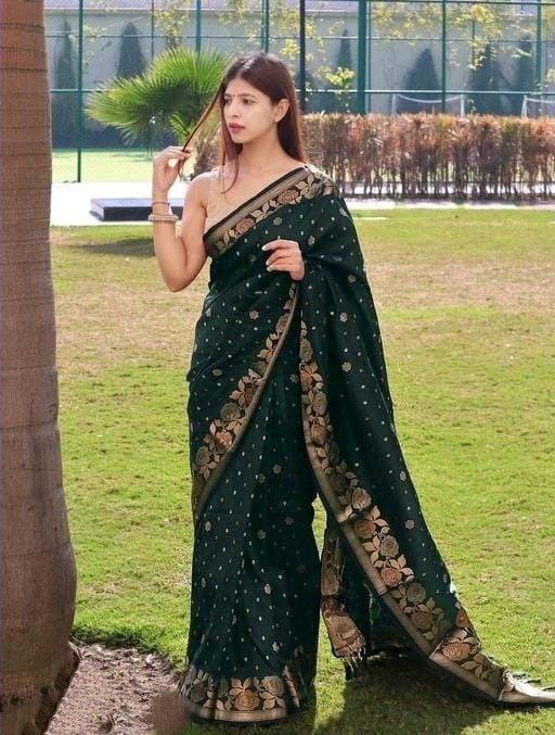 Daisy Jaquard Green Color Silk Saree