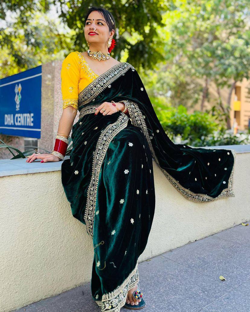 Elegant Georgette Green Color Saree