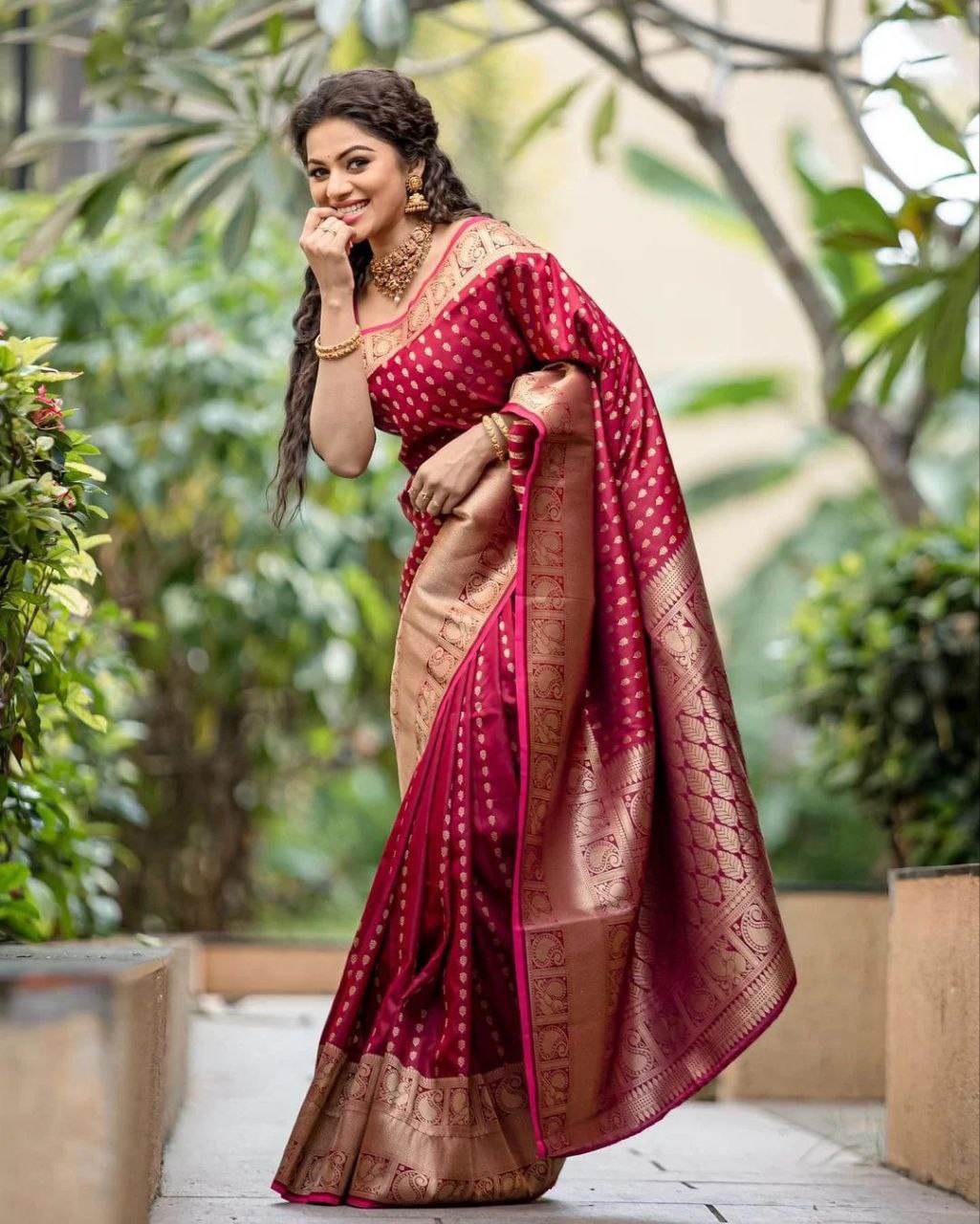 Trendy Jaquard Red Color Silk Saree