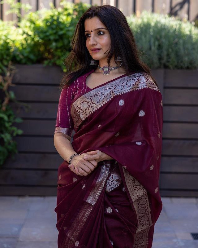 Trendy Jaquard Maroon Color Silk Saree