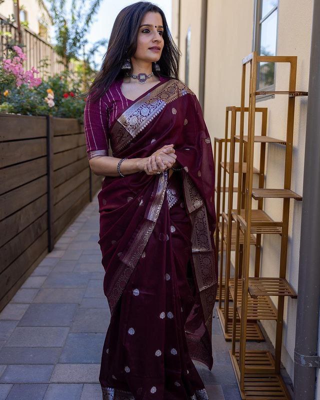 Trendy Jaquard Maroon Color Silk Saree