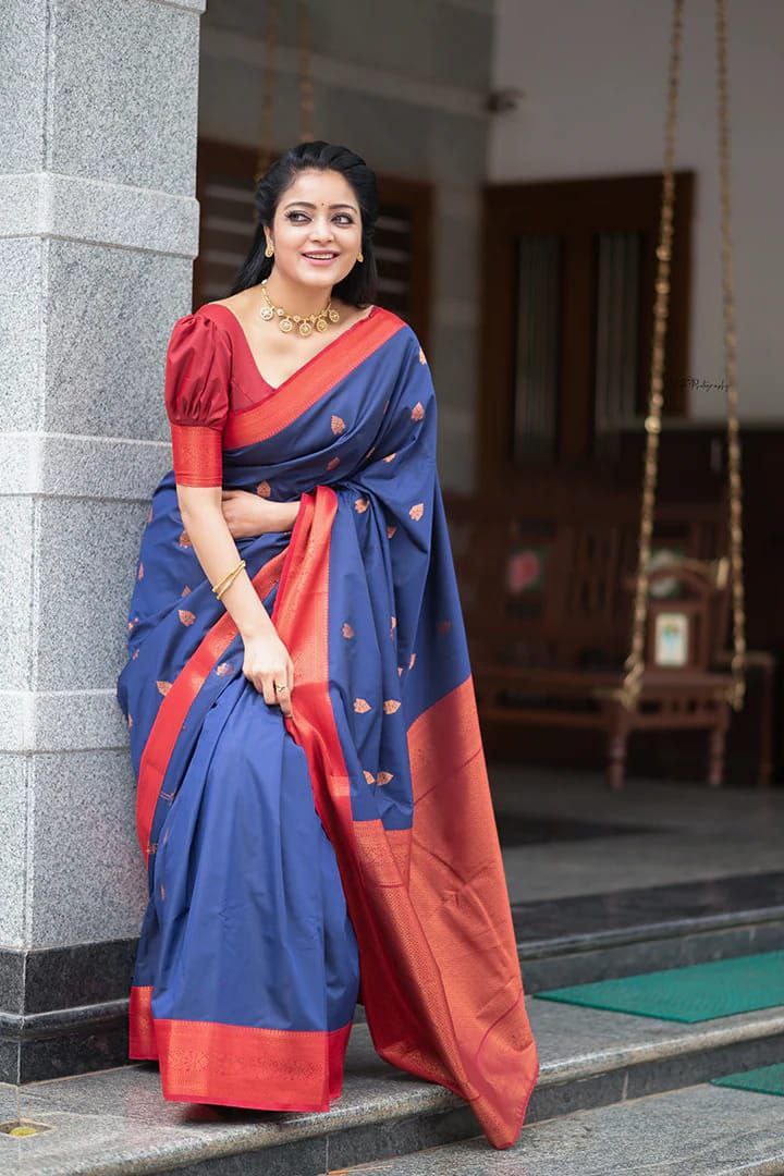 Exotic Jaquard Blue Color Silk Saree