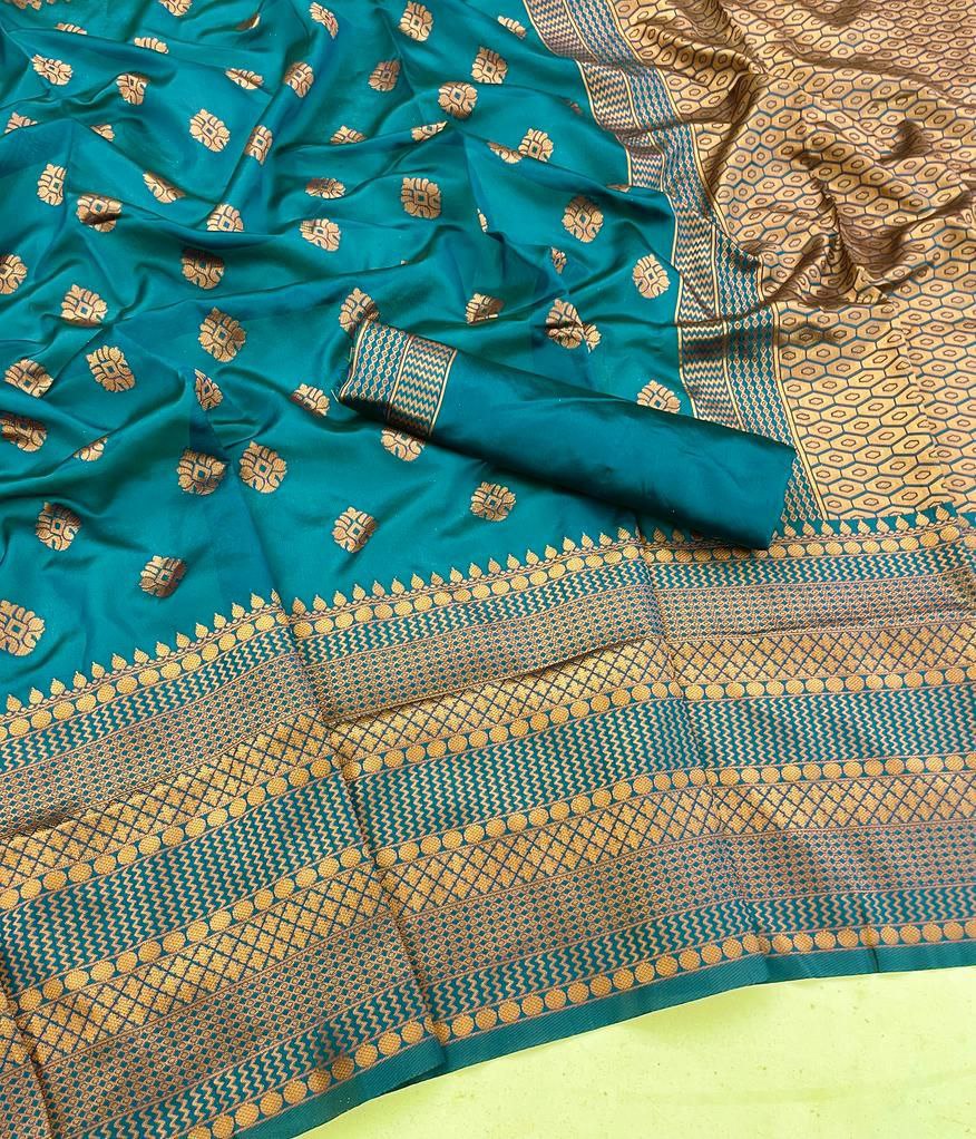 Unique Jaquard Rama Color Silk Saree