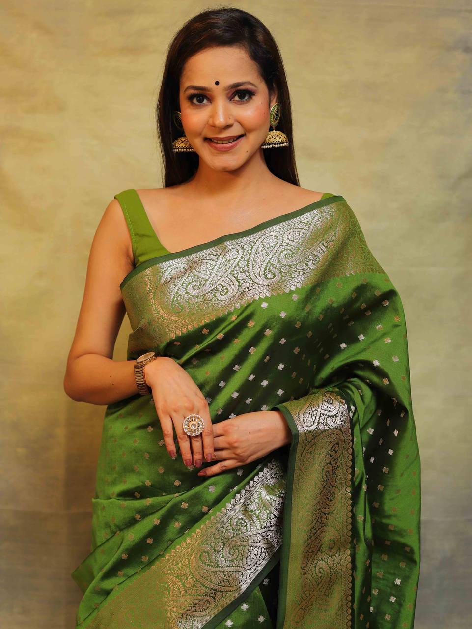 Delightful Banarasi Mehndi Wear Green Color Silk Saree